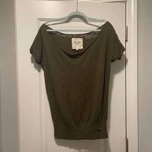 Abercrombie & Fitch olive green t-shirt sweater
